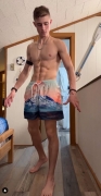 teen-body-workout-influencer-fucking-some-friend-4