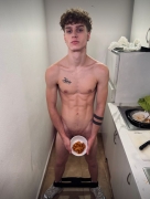 Tiktokers-with-gay-Chinese-guy-6
