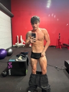 str8-tiktoker-riding-dildos-2