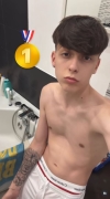 Tiktoker-fucked-in-the-ass-while-hugging-his-teddy-bear-2