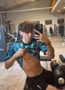 popular-straight-youtuber-blowjob-8