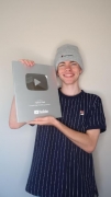 youtuber-riding-dildo-4