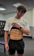 New-Tiktoker-Getting-Jerked-Off-by-guy-first-time-and-cums-alot-2