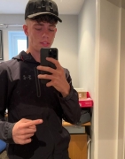 two-best-friends-tiktokers-fucking-this-girl-together-5