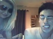 cute-usa-college-teens-fucking-with-condom-2