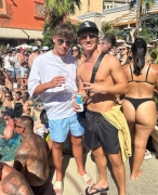 tiktoker-two-dildos-in-his-ass-4