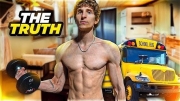 Youtuber-My-first-gay-BB-video-with-a-masculine-muscular-guy-8